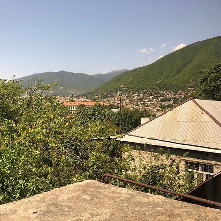 Bed and Breakfast Shaki Host House Şǝki Esterno foto
