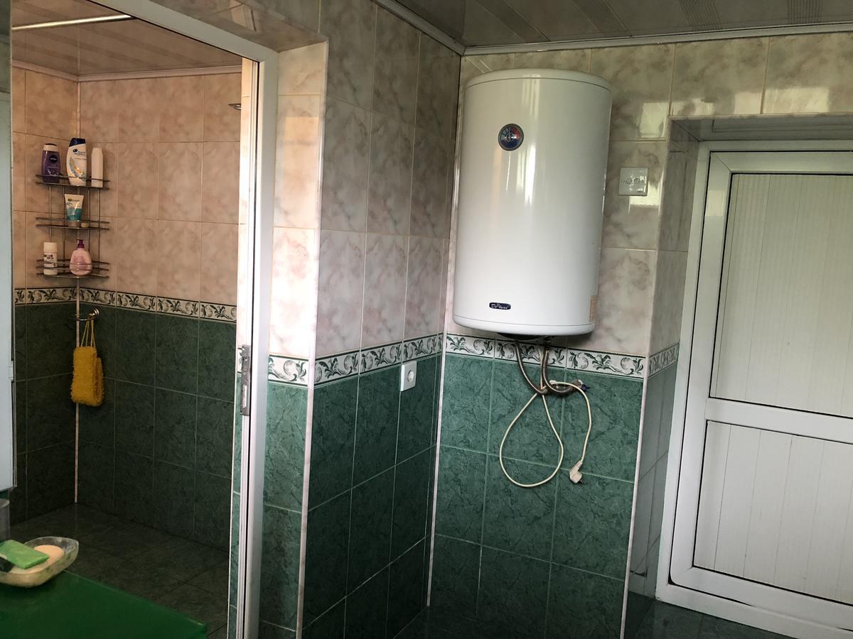 Bed and Breakfast Shaki Host House Şǝki Esterno foto