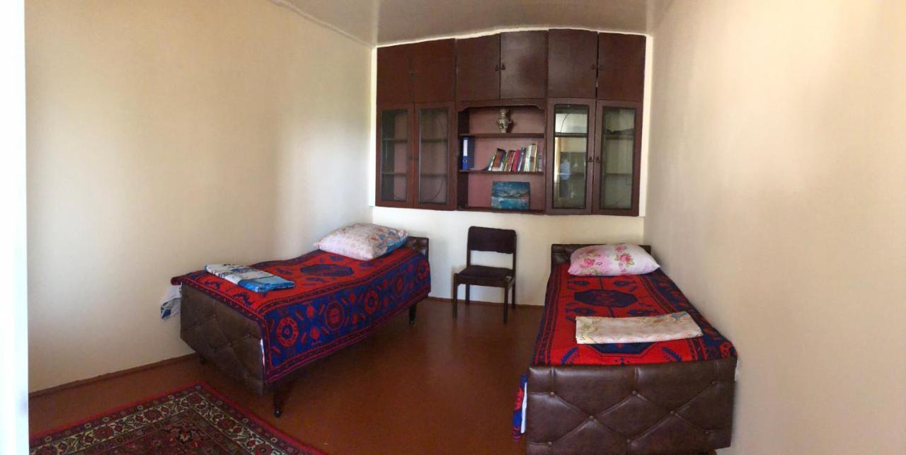 Bed and Breakfast Shaki Host House Şǝki Esterno foto