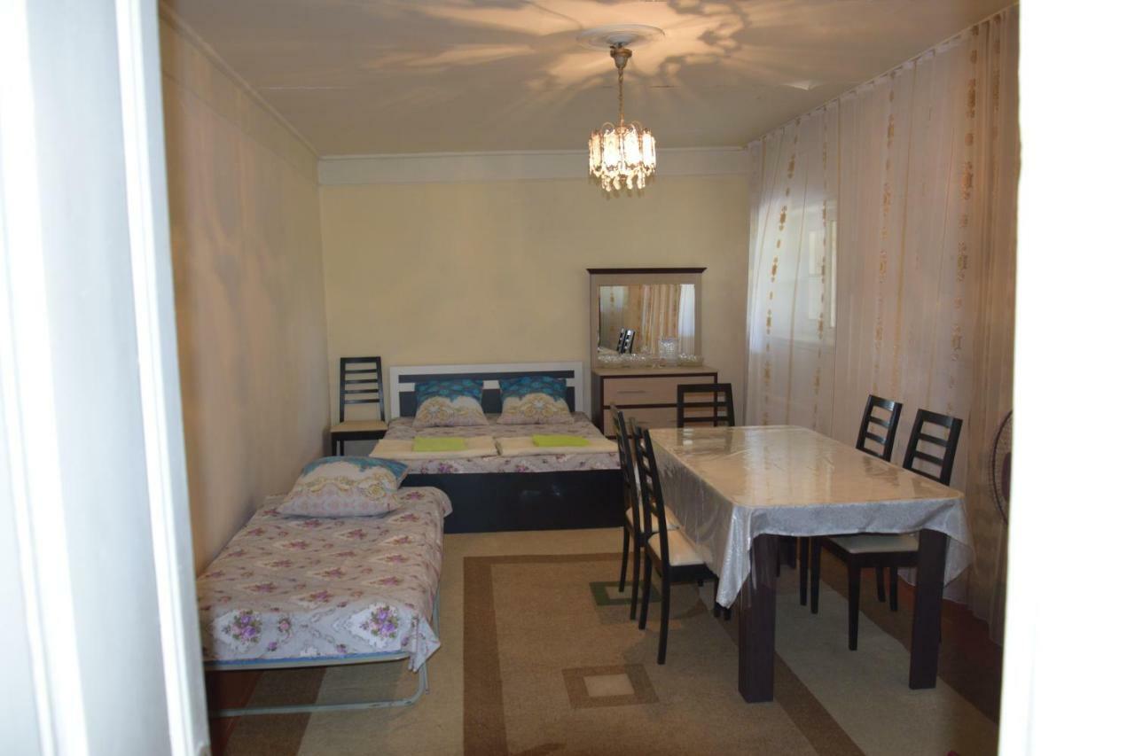 Bed and Breakfast Shaki Host House Şǝki Esterno foto