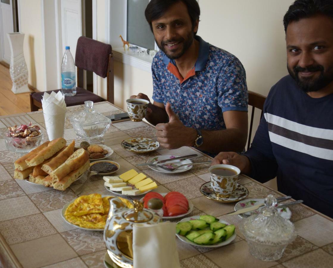 Bed and Breakfast Shaki Host House Şǝki Esterno foto